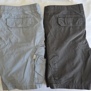 Magellan Outdoors Men's Dual-Tone Cargo Shorts